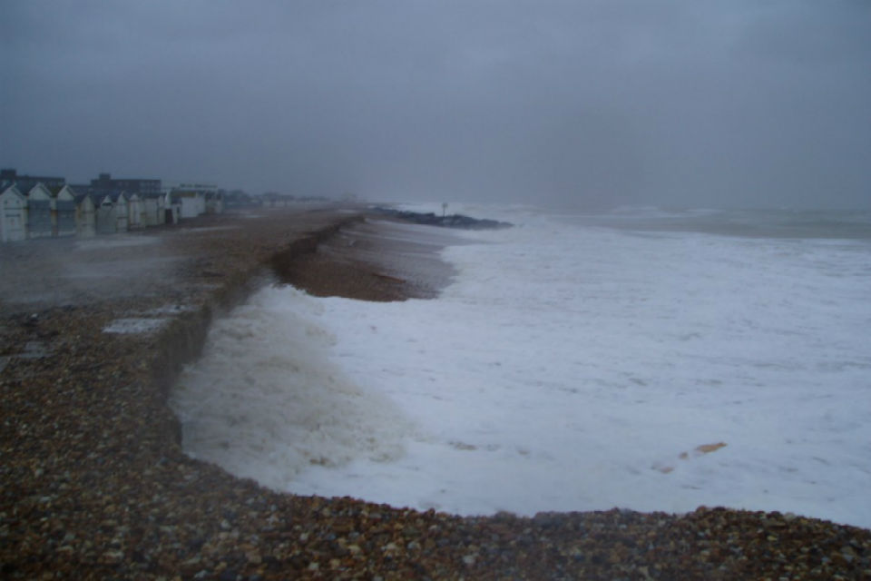‘Super tides’, the weather and coastal flood risk Creating a better place