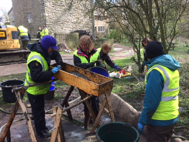 Team Natural England sifting through the silt for lamprey