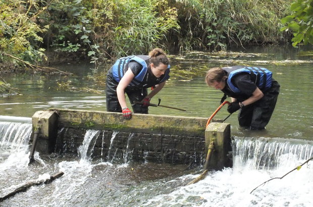 Removing the wooden boards at Harpers Weir