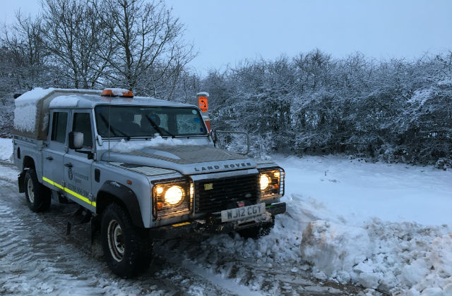 Environment Agency 4x4 vehicles in the snow