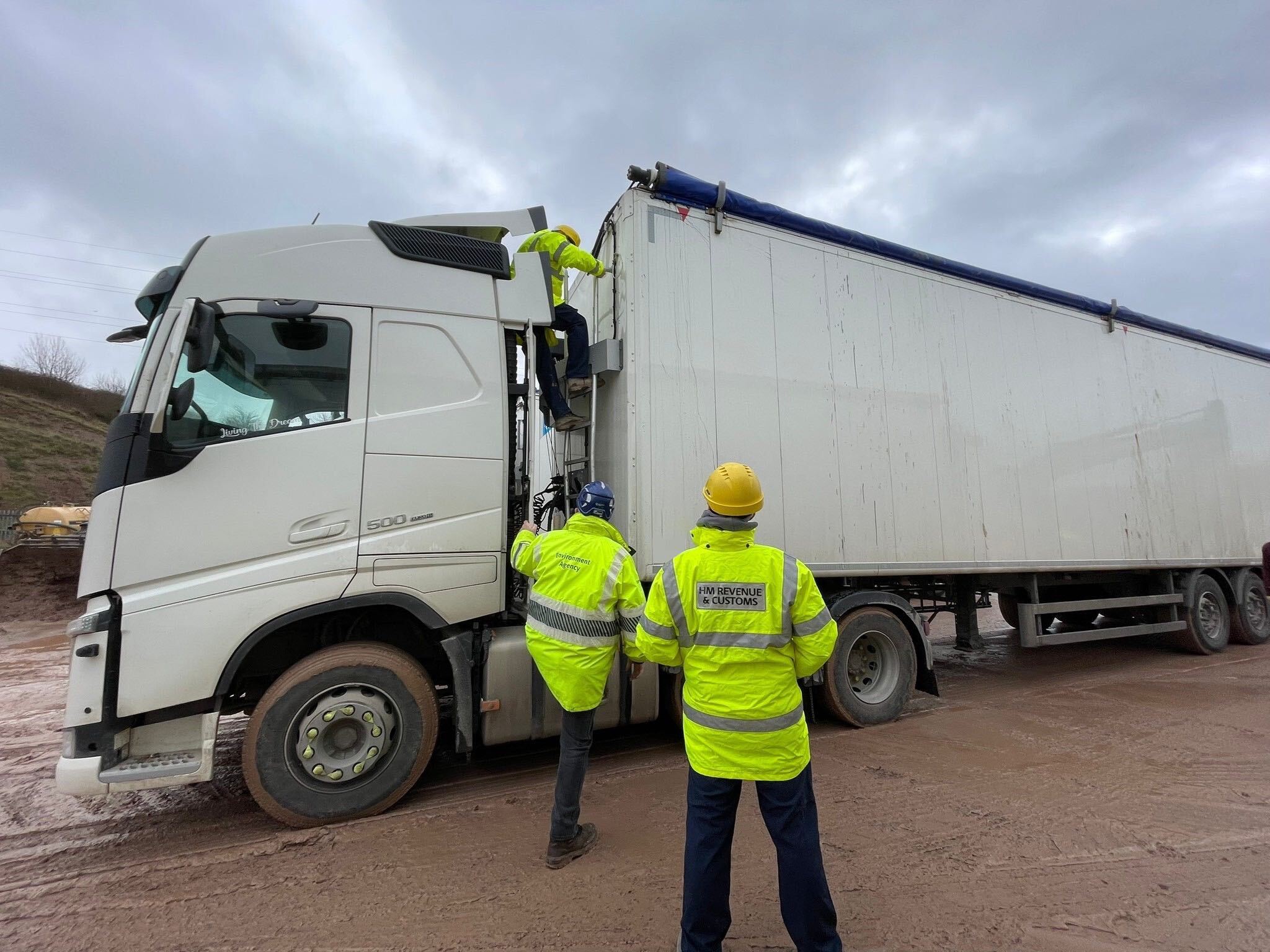 Waste criminals targeted on Environment Agency day of action ...